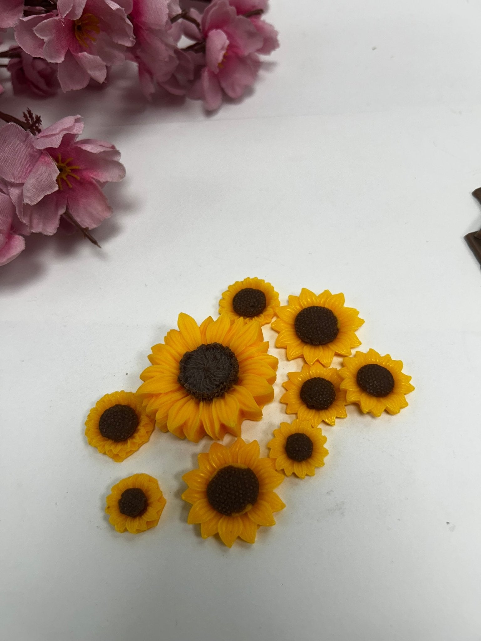 Scented candleComfort ScentsComfortScents ScentedCandles LuxuryCandles HandmadeCandles SoyWaxCandles CozyVibes HomeAesthetic CalmLiving SelfCareRitual SmallBusinessIndia WomenOwn